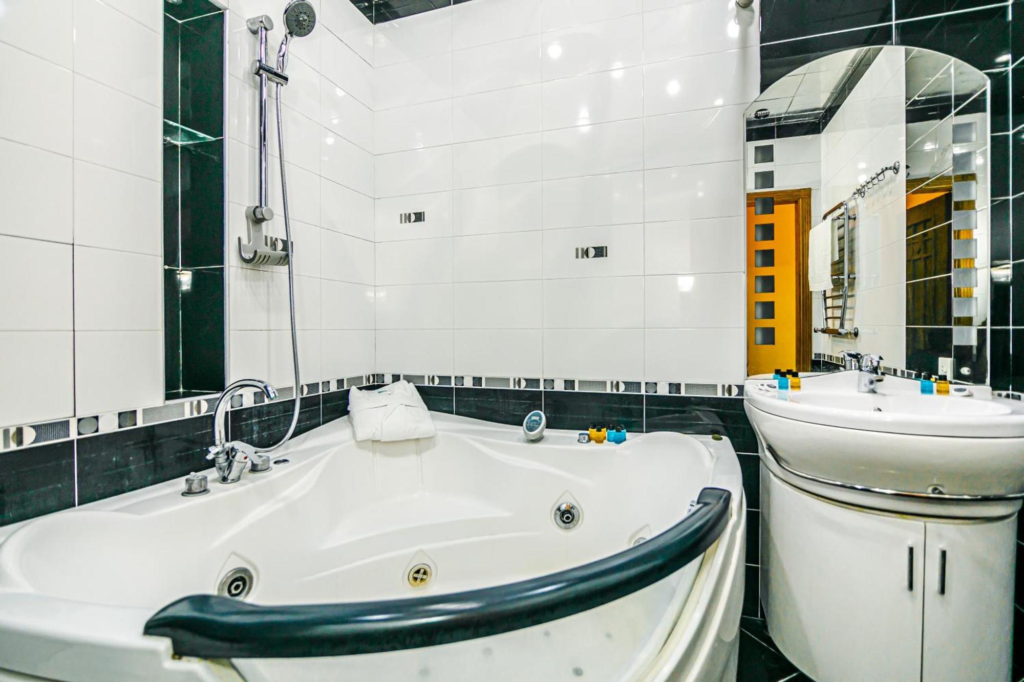 Nizami Apartment By Baku Housing Ngoại thất bức ảnh